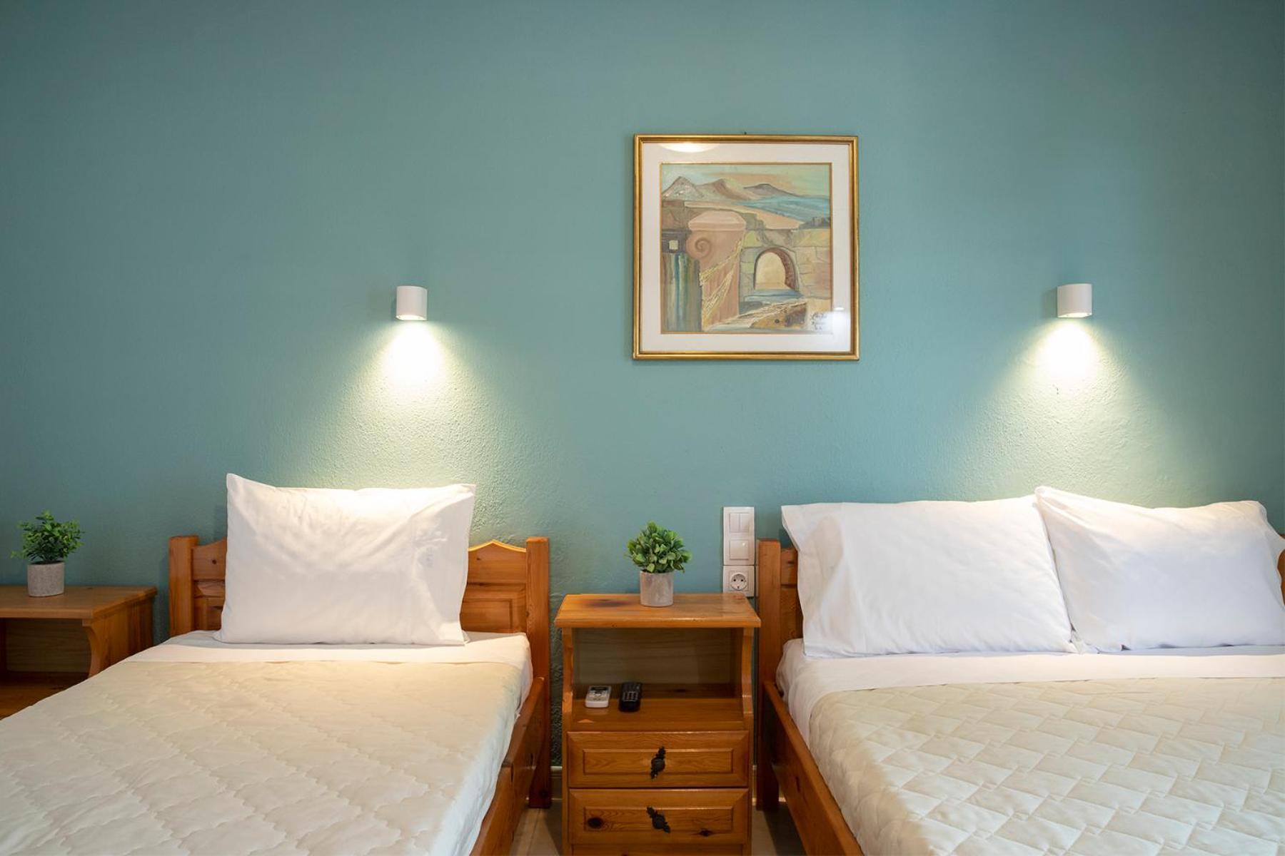 Manos Kritikakis Apartments ปลาตาโมนาส ภายนอก รูปภาพ