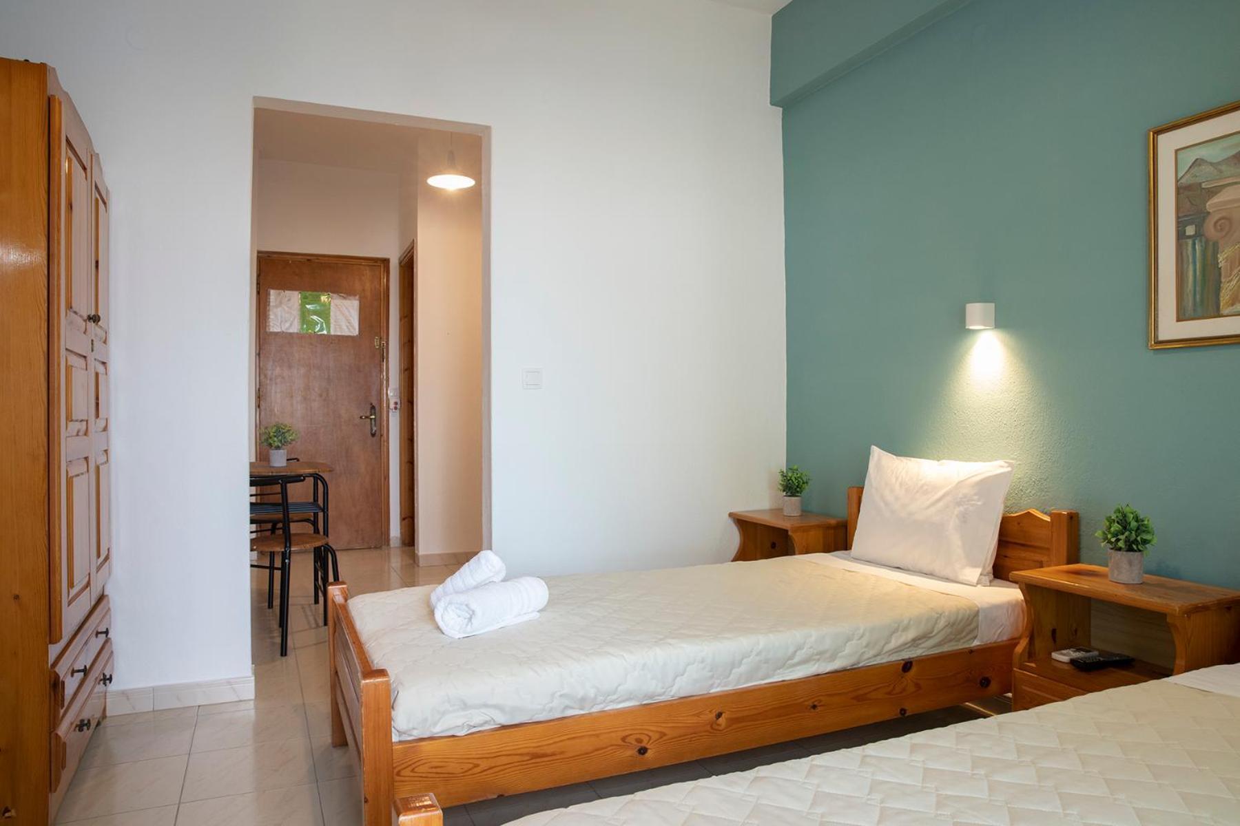 Manos Kritikakis Apartments ปลาตาโมนาส ภายนอก รูปภาพ