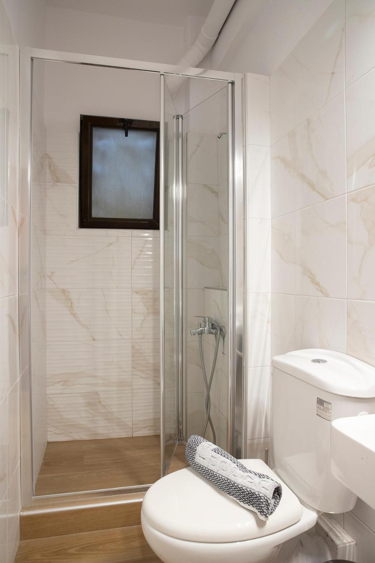 Manos Kritikakis Apartments ปลาตาโมนาส ภายนอก รูปภาพ