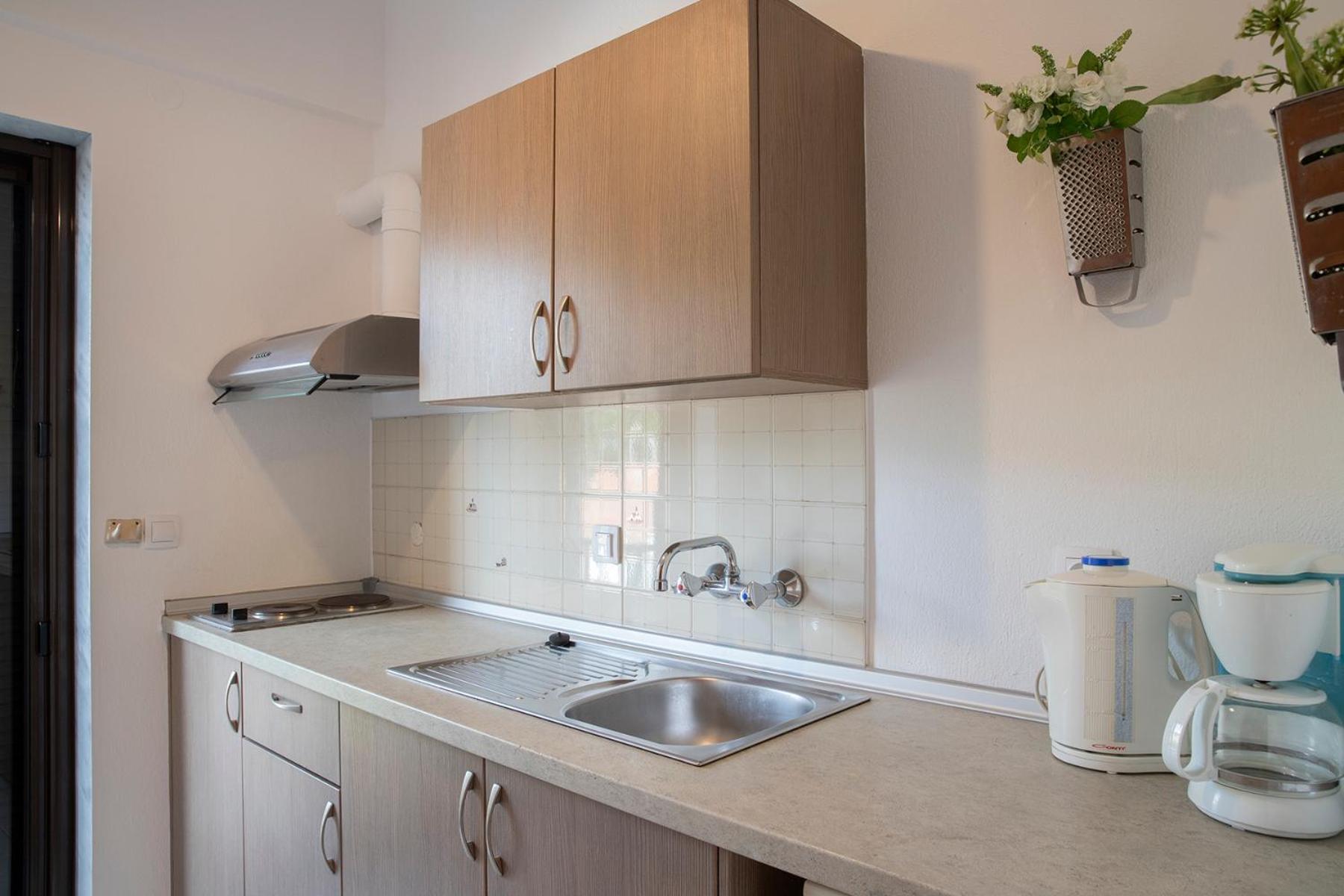 Manos Kritikakis Apartments ปลาตาโมนาส ภายนอก รูปภาพ