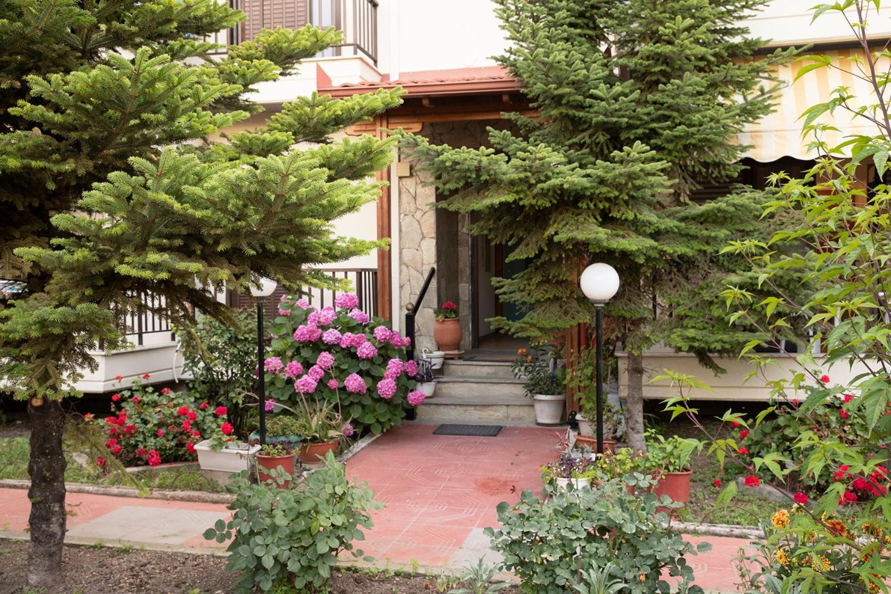 Manos Kritikakis Apartments ปลาตาโมนาส ภายนอก รูปภาพ
