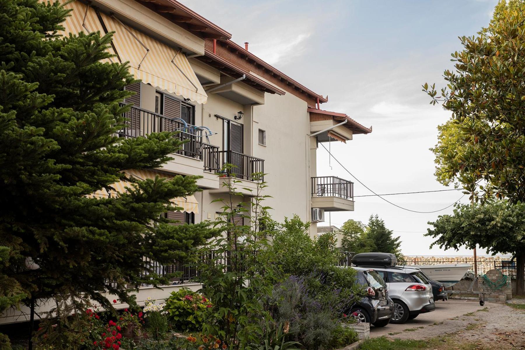 Manos Kritikakis Apartments ปลาตาโมนาส ภายนอก รูปภาพ