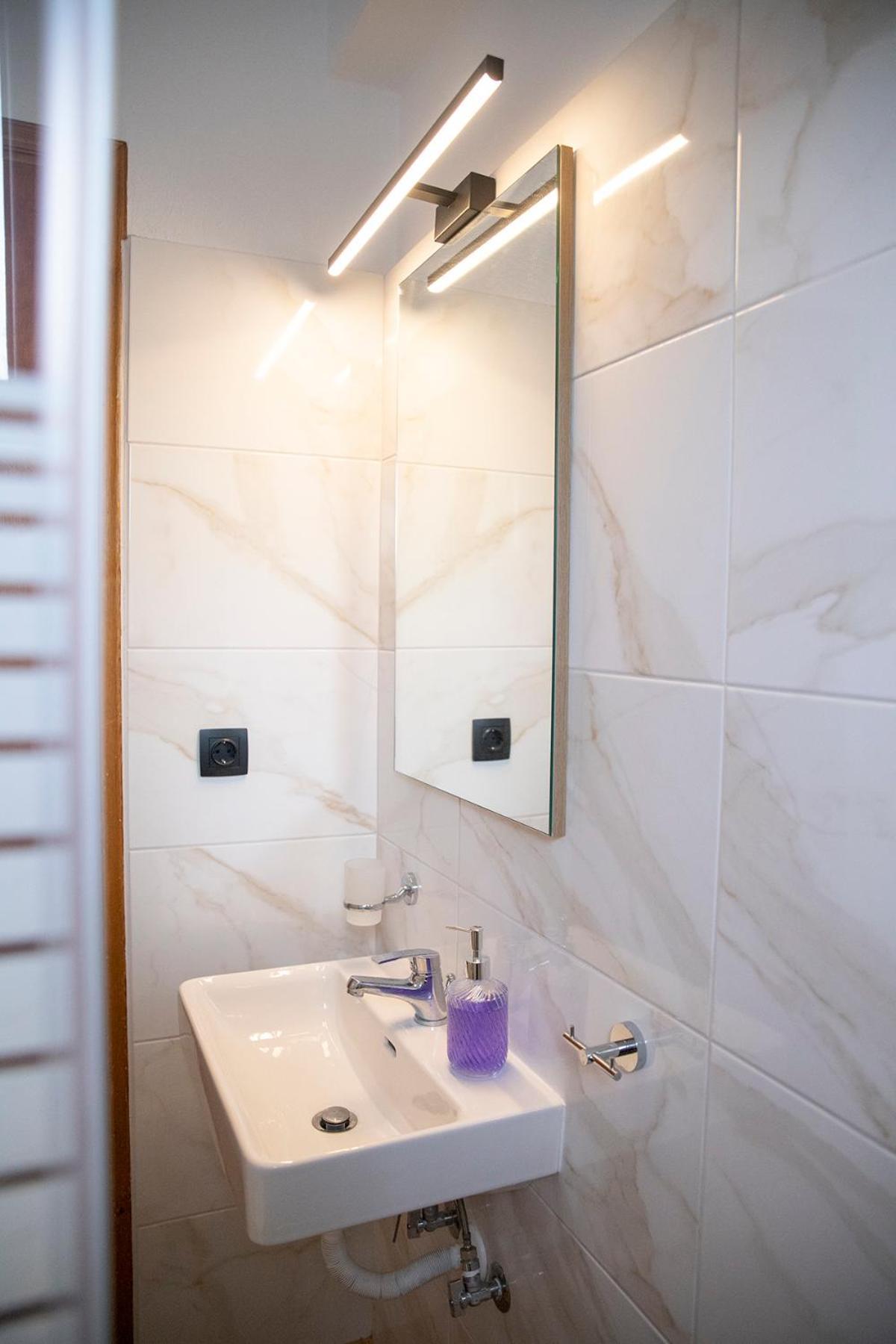 Manos Kritikakis Apartments ปลาตาโมนาส ภายนอก รูปภาพ