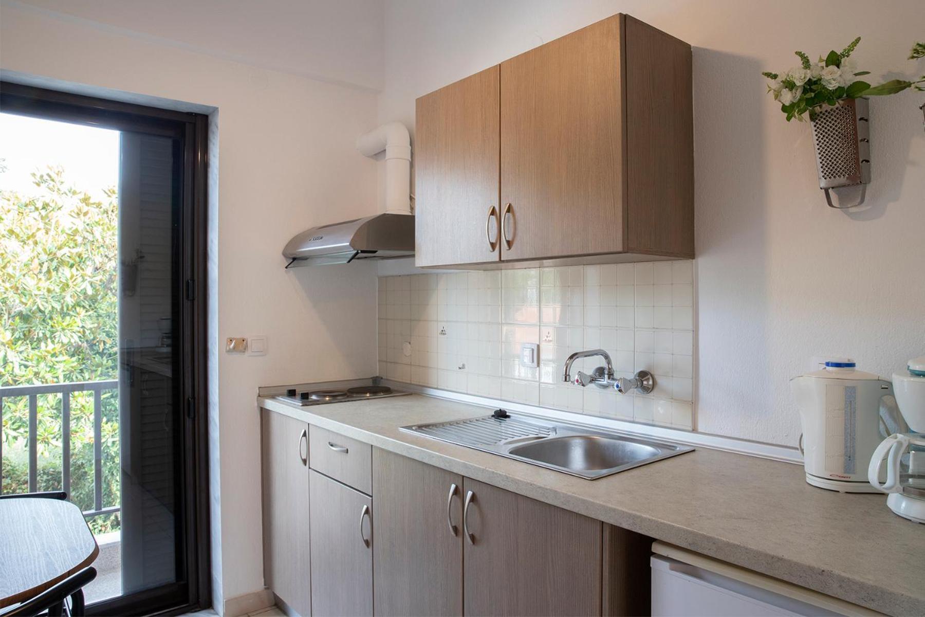 Manos Kritikakis Apartments ปลาตาโมนาส ภายนอก รูปภาพ